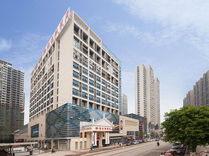 Vienna Hotel Nanxiong Bagian luar foto
